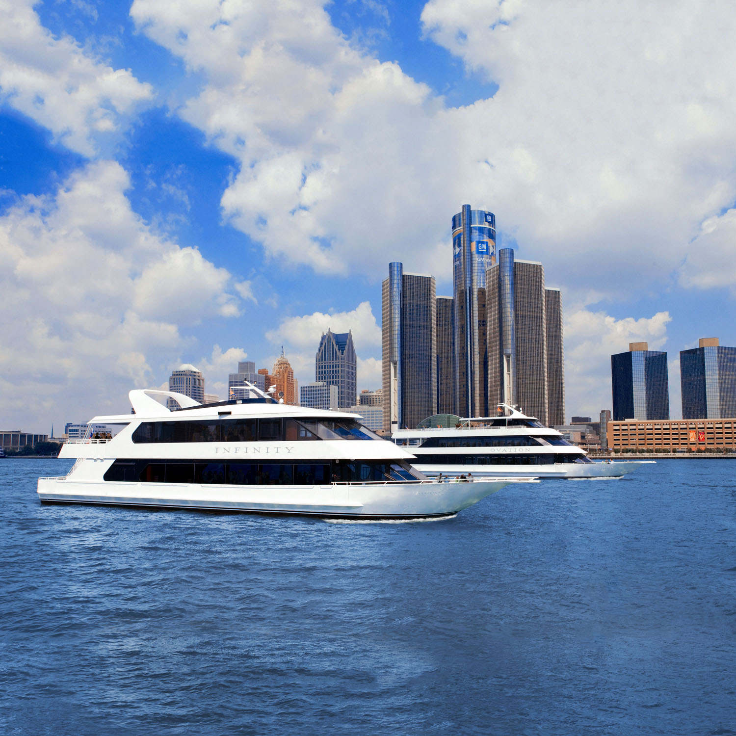 luxury yacht rental detroit